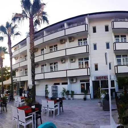 Mozaik Hotel 2*